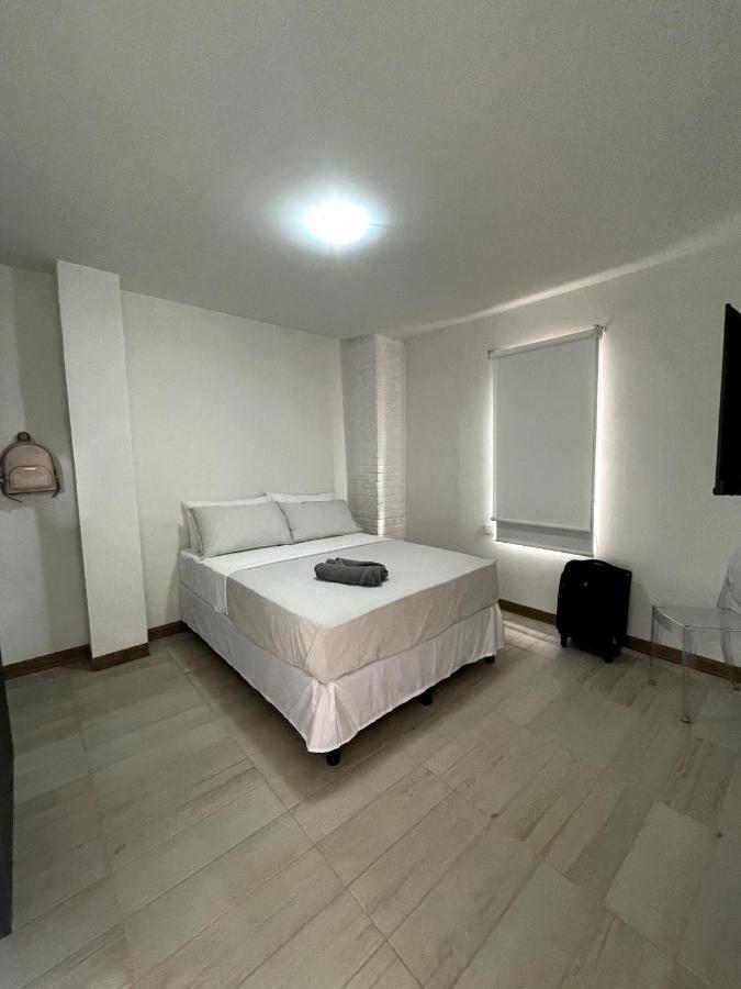 Nina'S - Juan Santamaria Otel Alajuela Dış mekan fotoğraf