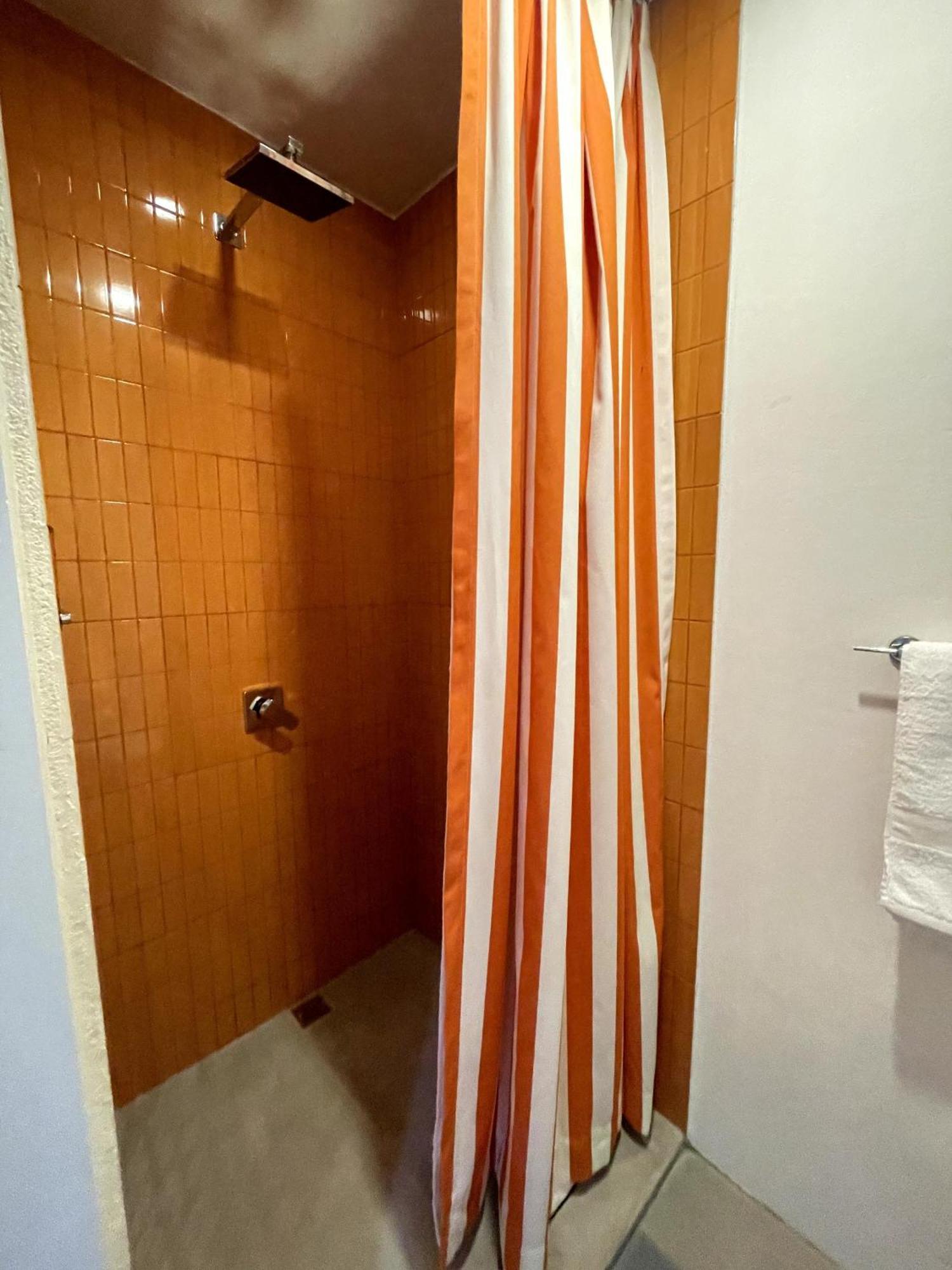 Nina'S - Juan Santamaria Otel Alajuela Dış mekan fotoğraf